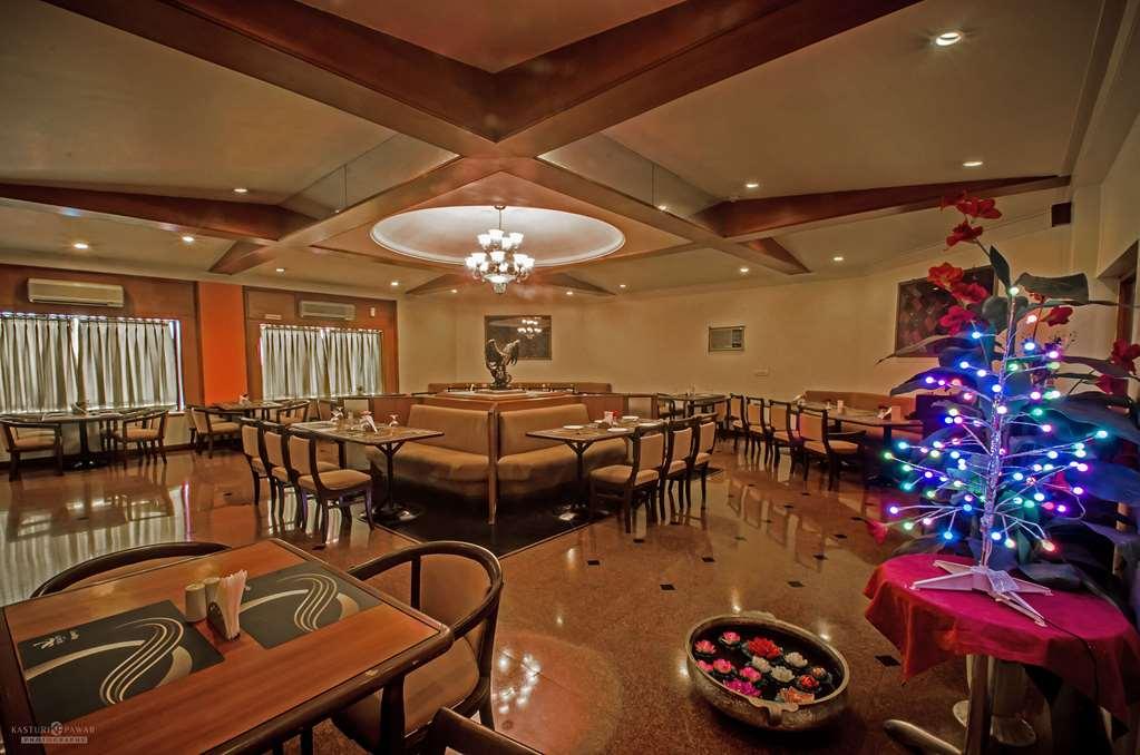 Quality Inn Regency, Nashik Restaurant photo