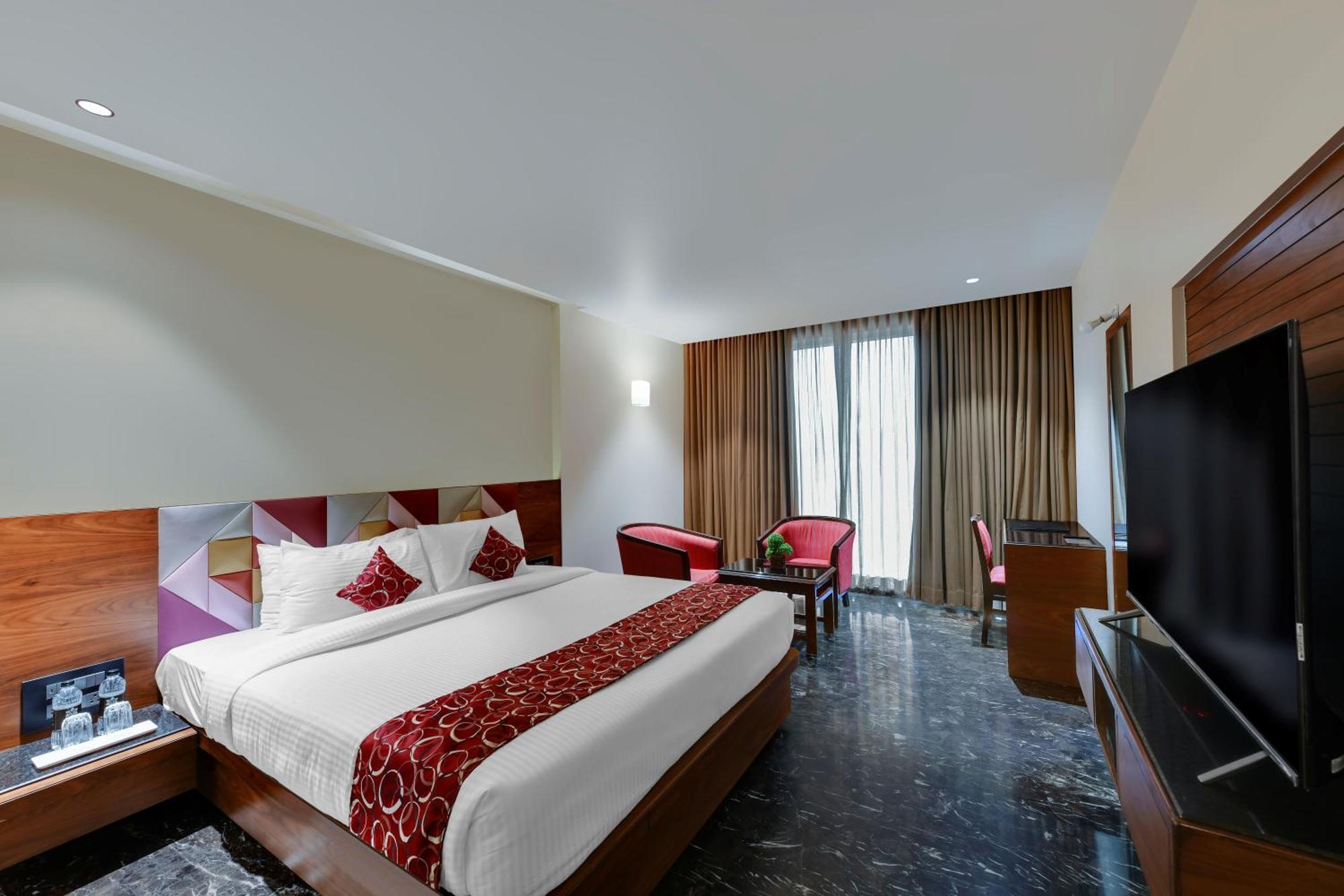 Quality Inn Regency, Nashik Exterior photo