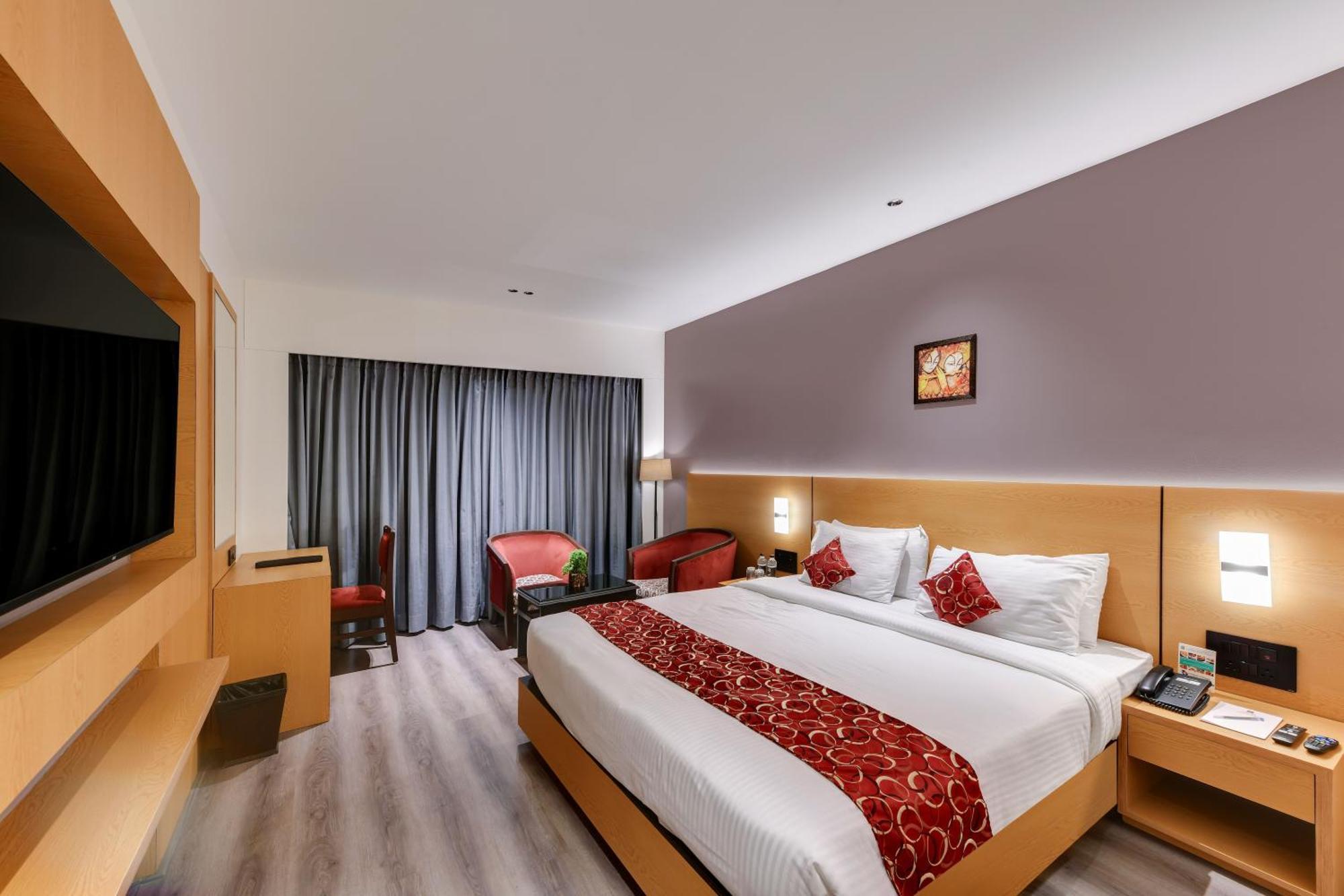 Quality Inn Regency, Nashik Exterior photo