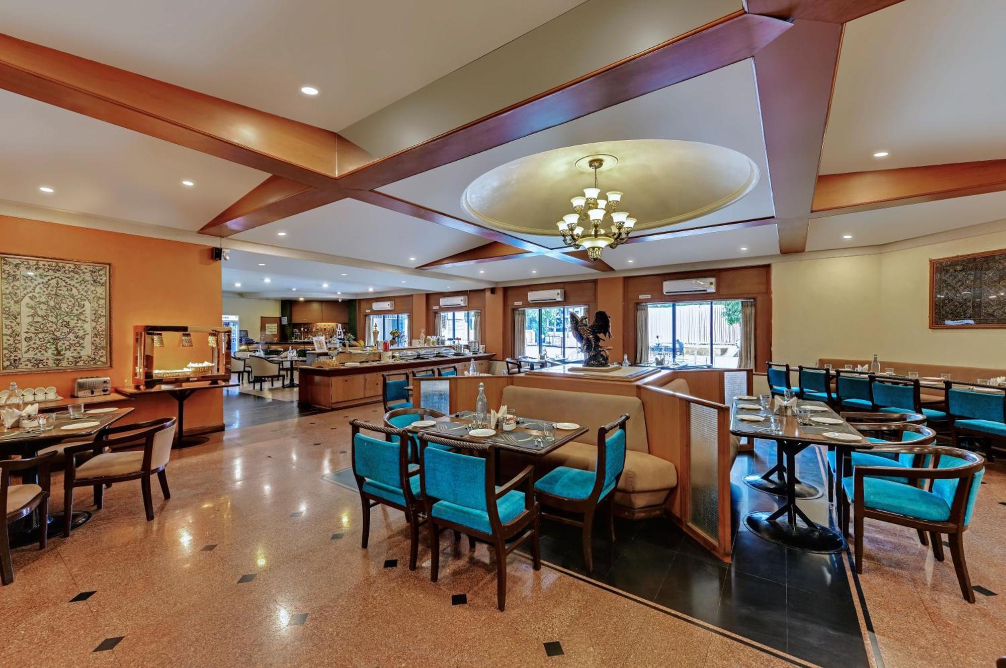 Quality Inn Regency, Nashik Exterior photo