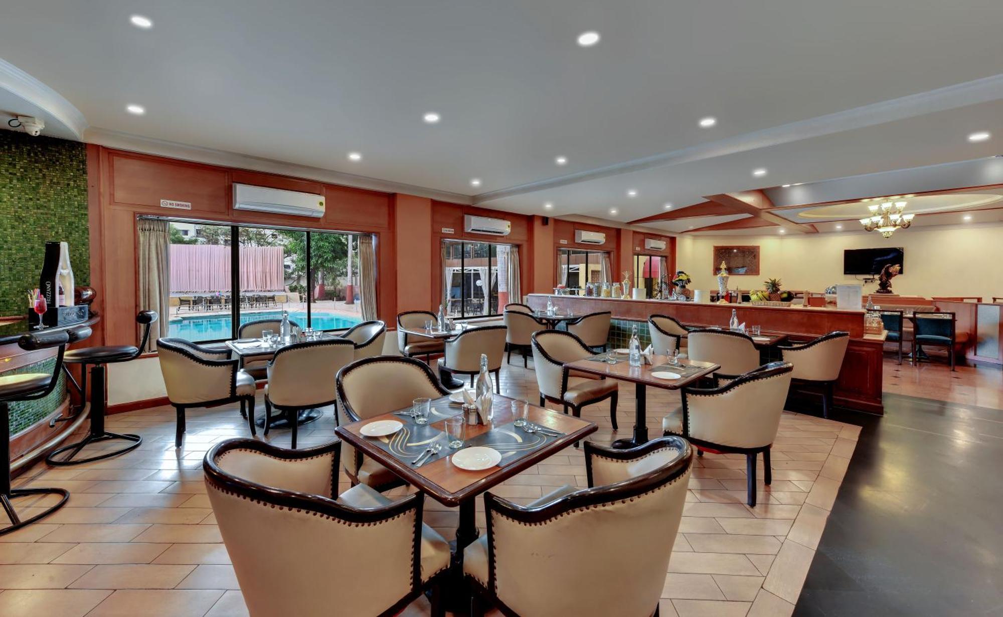 Quality Inn Regency, Nashik Exterior photo